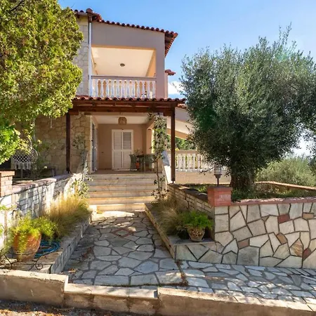וילה Olive Stone ניאה סקיוני