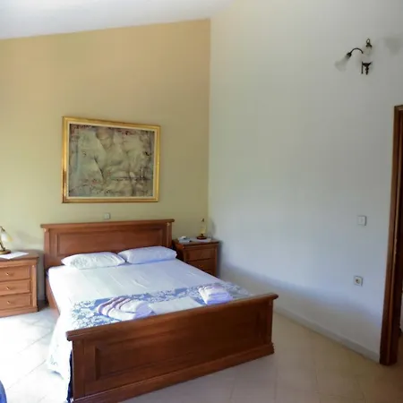 Olive Stone * Nea Skioni